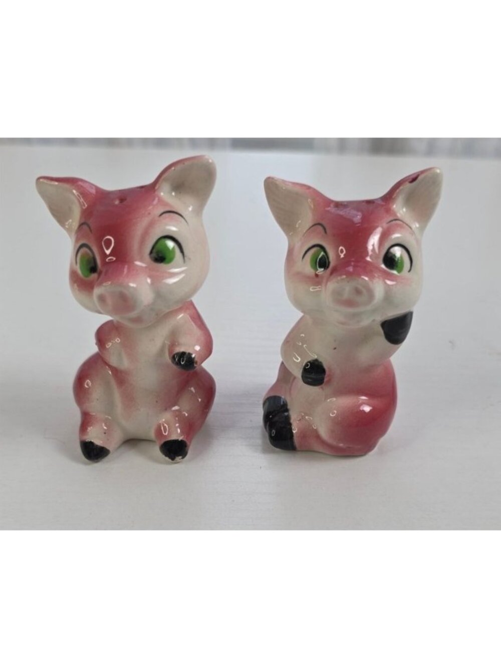 Vintage 1950s Japan Ceramic Anthropomorphic Pink Pig Salt & Pepper Shakers